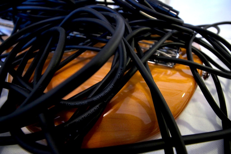 L&rsquo;enfer des câbles dans le studio : comment s&rsquo;en sortir ?